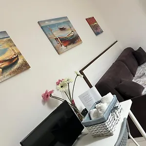 https://bnb-le-comete-di-angelo.taorminaitalyhotels.com