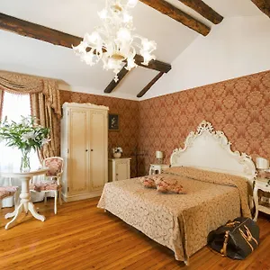 3* Affittacamere Palazzo Guardi